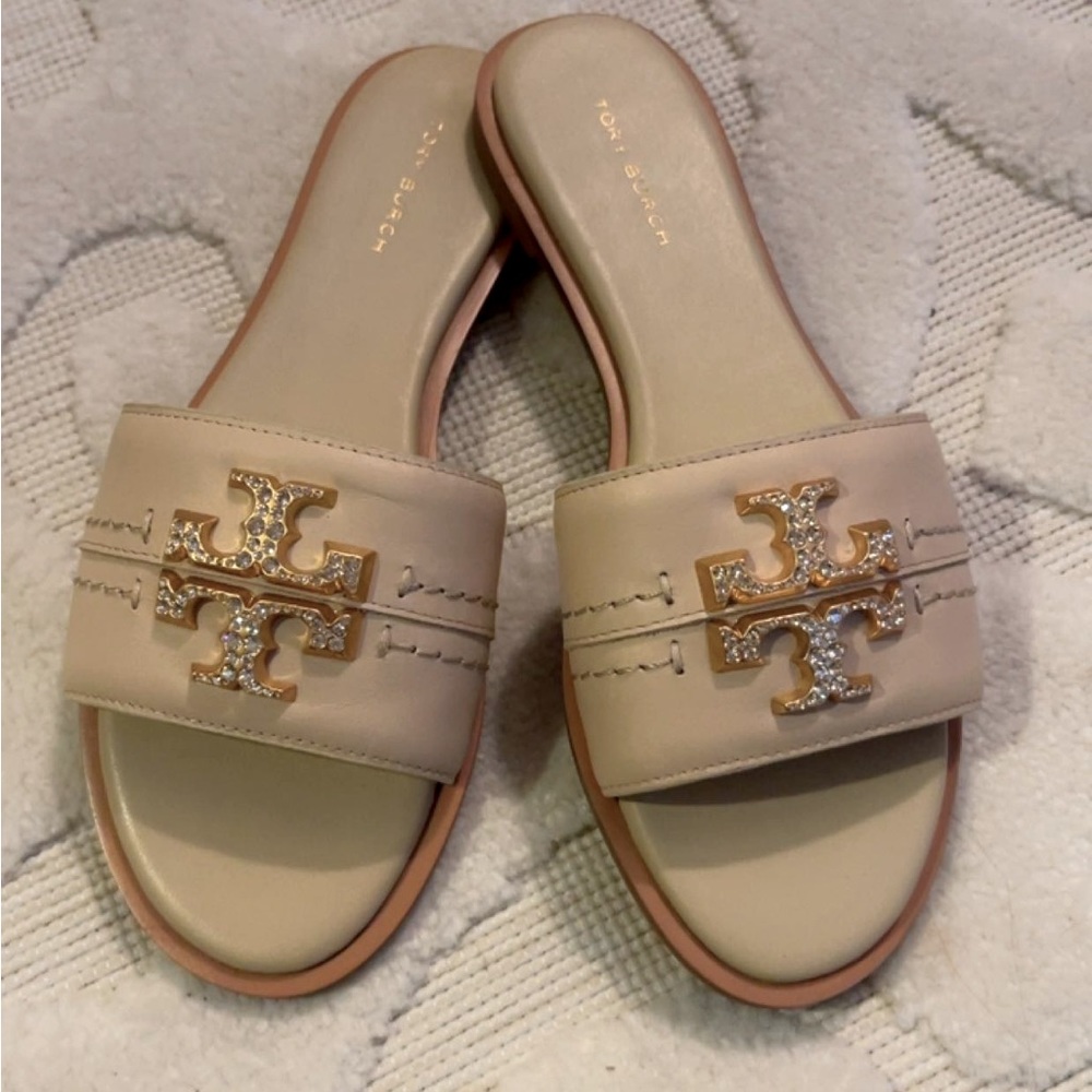 Tory Burch Sandals for the summer. They are called dulce de leche.